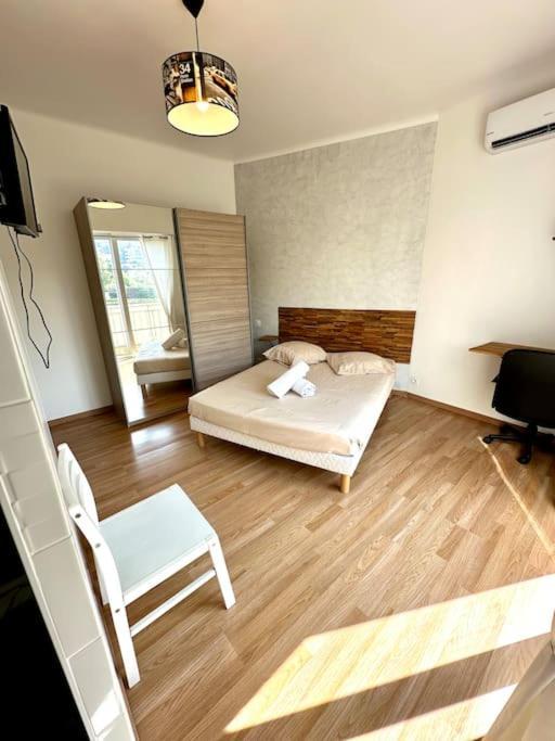 Appartement Avec 4 Chambres Doubles - Proche De La Mer, Des Transports Et De La Promenade Des Anglais Nizza Kültér fotó